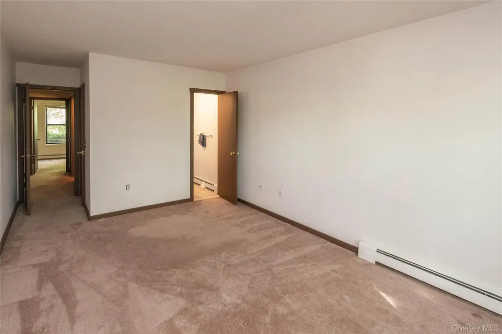 16 Hilltop Circle Fishkill NY 12524