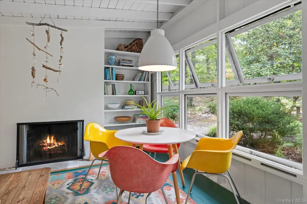 46 Flaggy Hole Road East Hampton NY 11937
