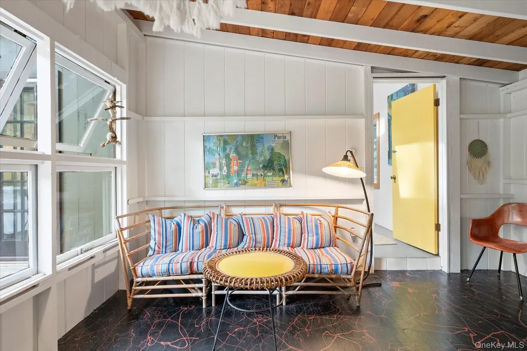 46 Flaggy Hole Road East Hampton NY 11937