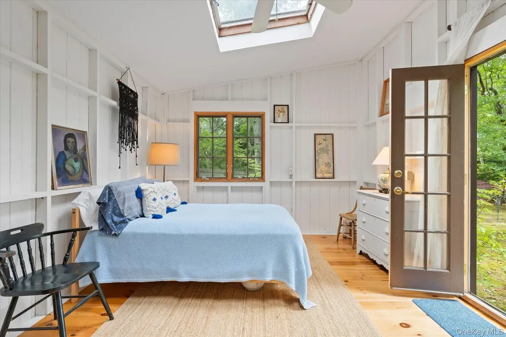 46 Flaggy Hole Road East Hampton NY 11937