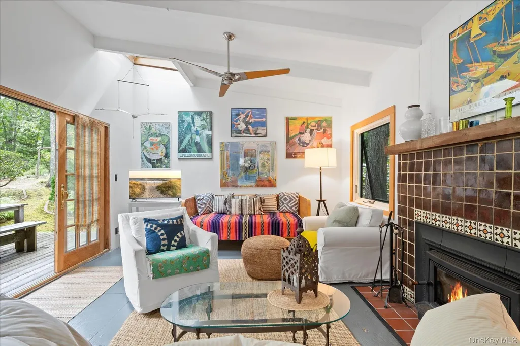 46 Flaggy Hole Road East Hampton NY 11937