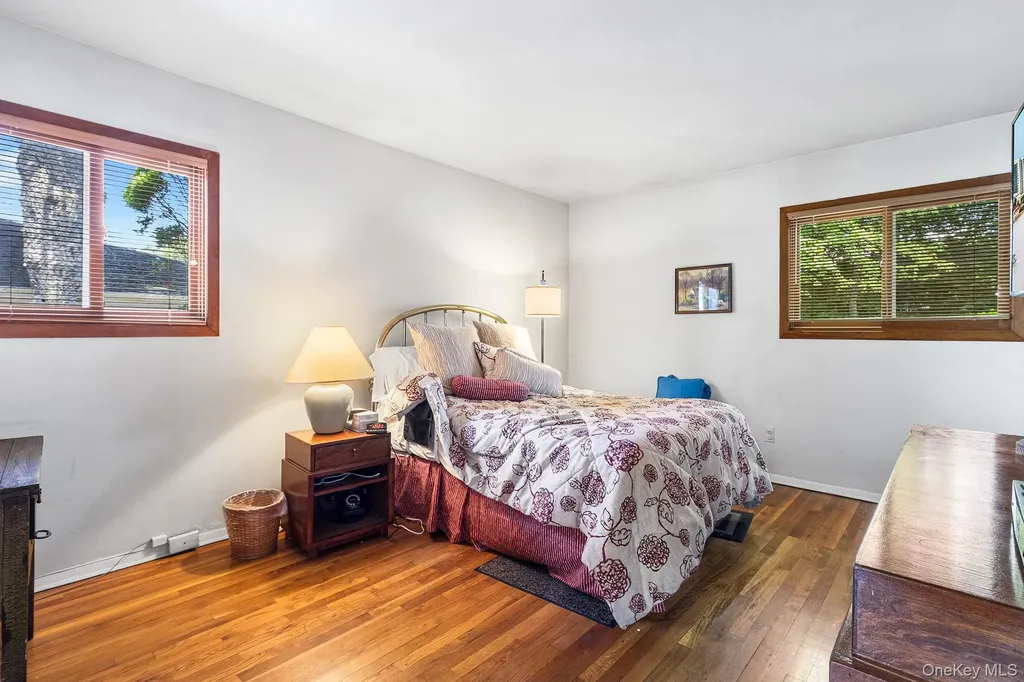 37 Beaumont Drive Plainview NY 11803