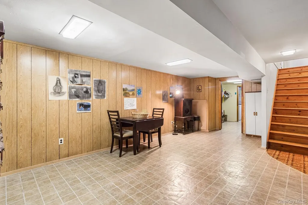 37 Beaumont Drive Plainview NY 11803