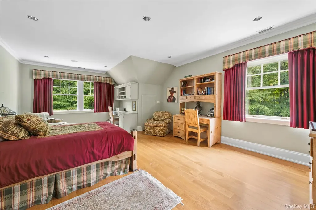 284 W Patent Road Bedford NY 10506