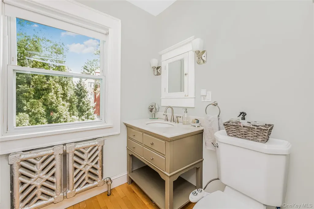 11 Park Hill Place Yonkers NY 10705
