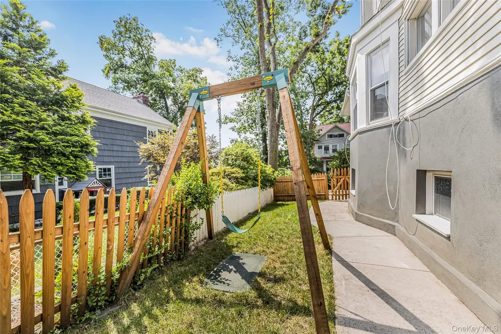 11 Park Hill Place Yonkers NY 10705