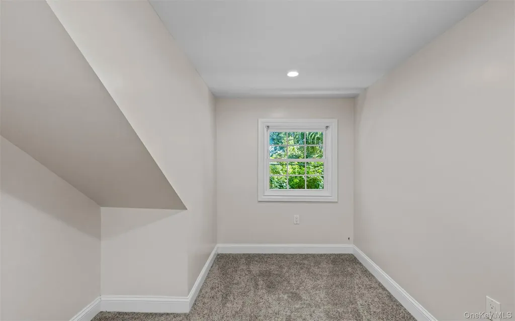 16 Ozone Road Rocky Point NY 11778