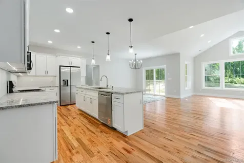 7 Bear Hollow Lane Hyde Park NY 12538