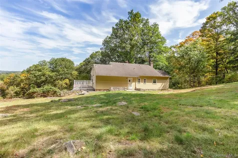 33 Raspberry Lane Carmel NY 10512