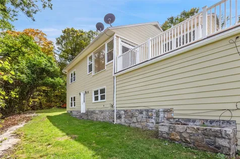 33 Raspberry Lane Carmel NY 10512