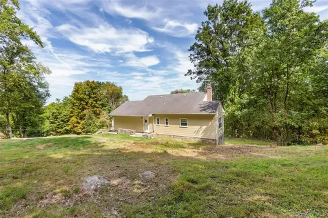 33 Raspberry Lane Carmel NY 10512