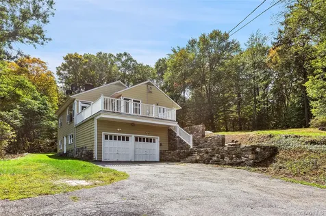 33 Raspberry Lane Carmel NY 10512