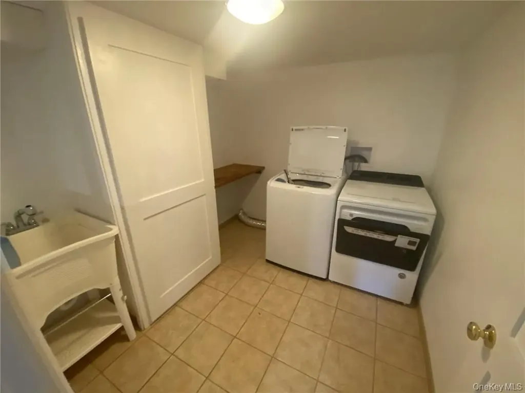 25 Orchard Drive Wappingers Falls NY 12590