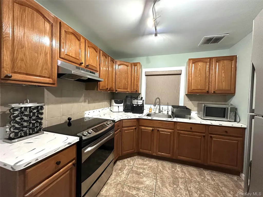 Syosset NY 11791