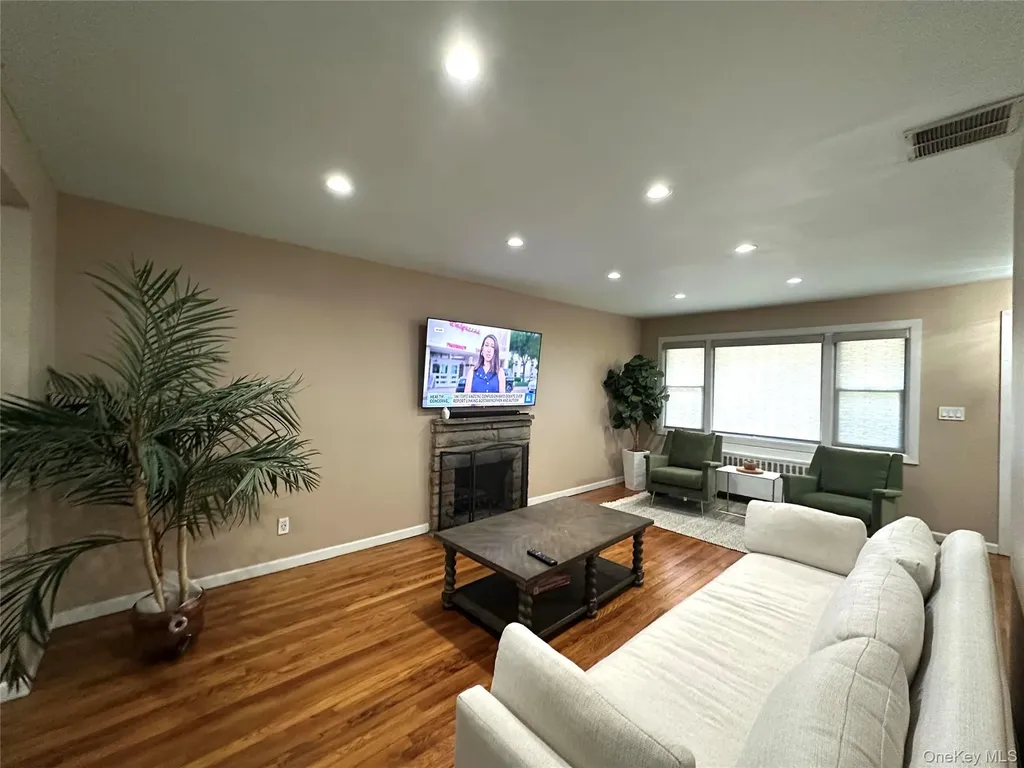 Syosset NY 11791