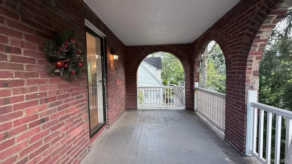 15 Prospect Street Great Neck NY 11021