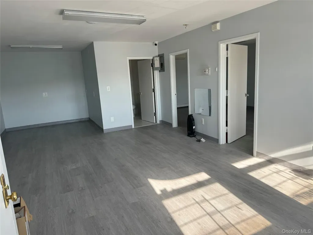 8866 Myrtle Avenue Glendale NY 11385