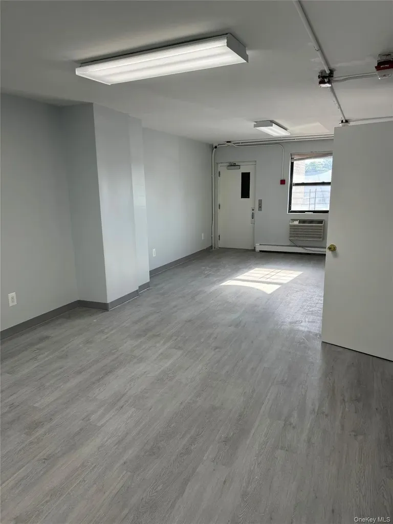 8866 Myrtle Avenue Glendale NY 11385