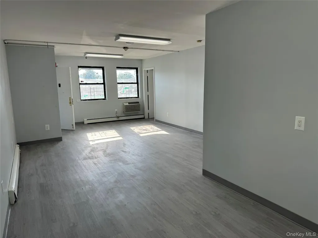 8866 Myrtle Avenue Glendale NY 11385