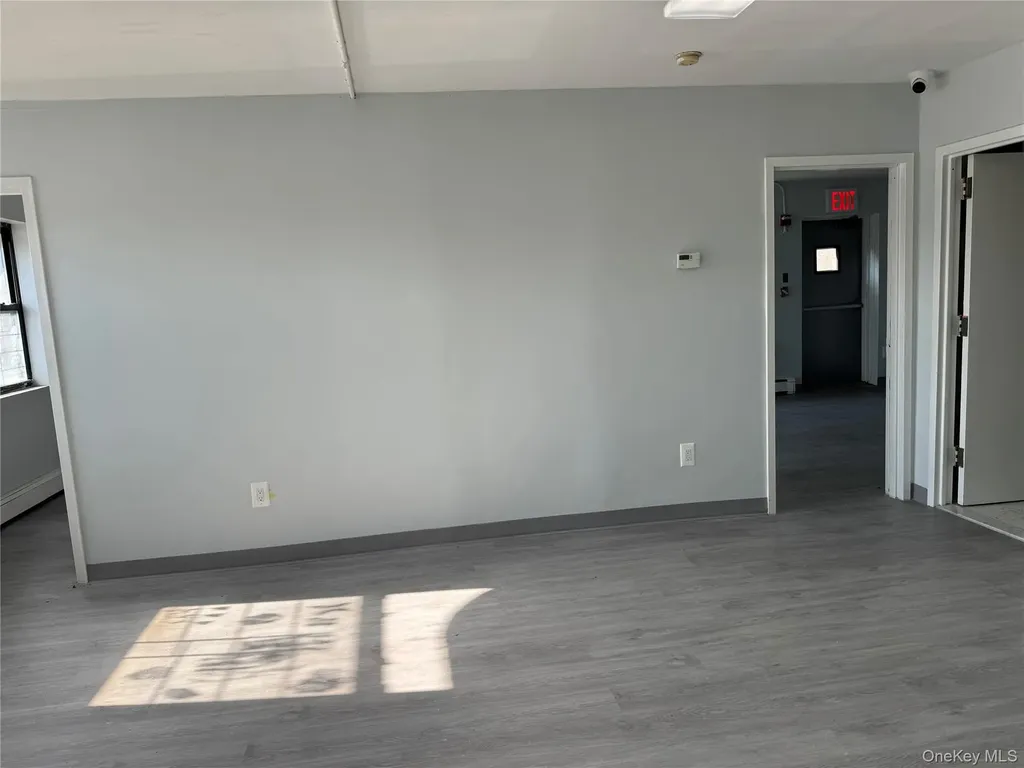 8866 Myrtle Avenue Glendale NY 11385