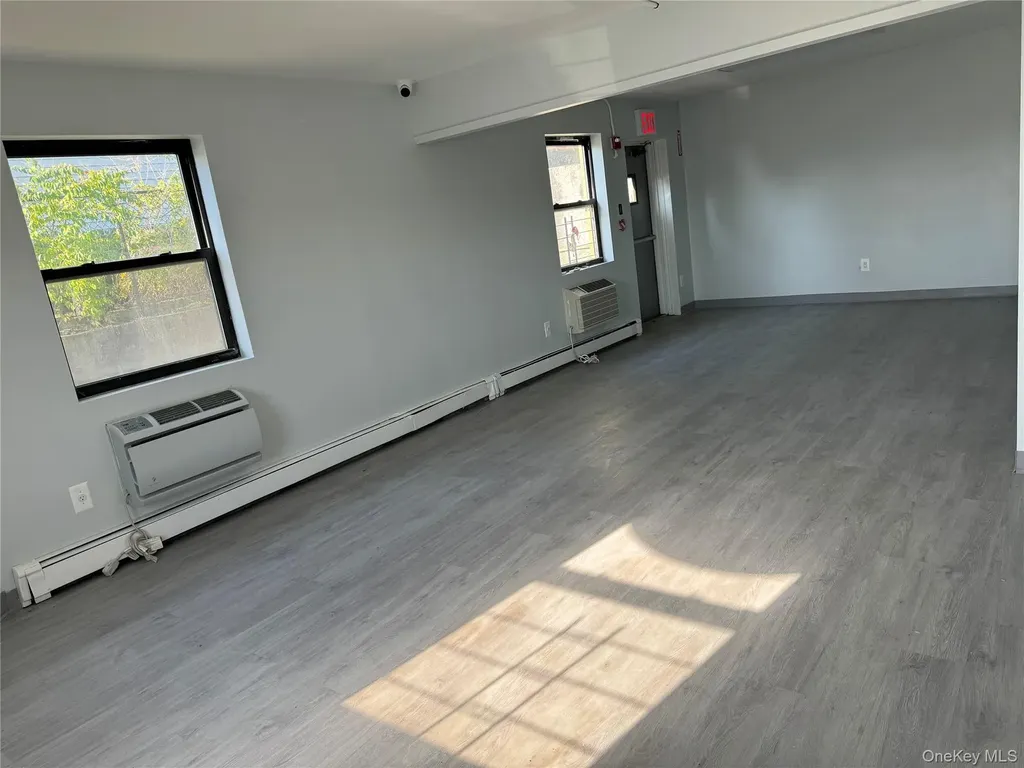 8866 Myrtle Avenue Glendale NY 11385