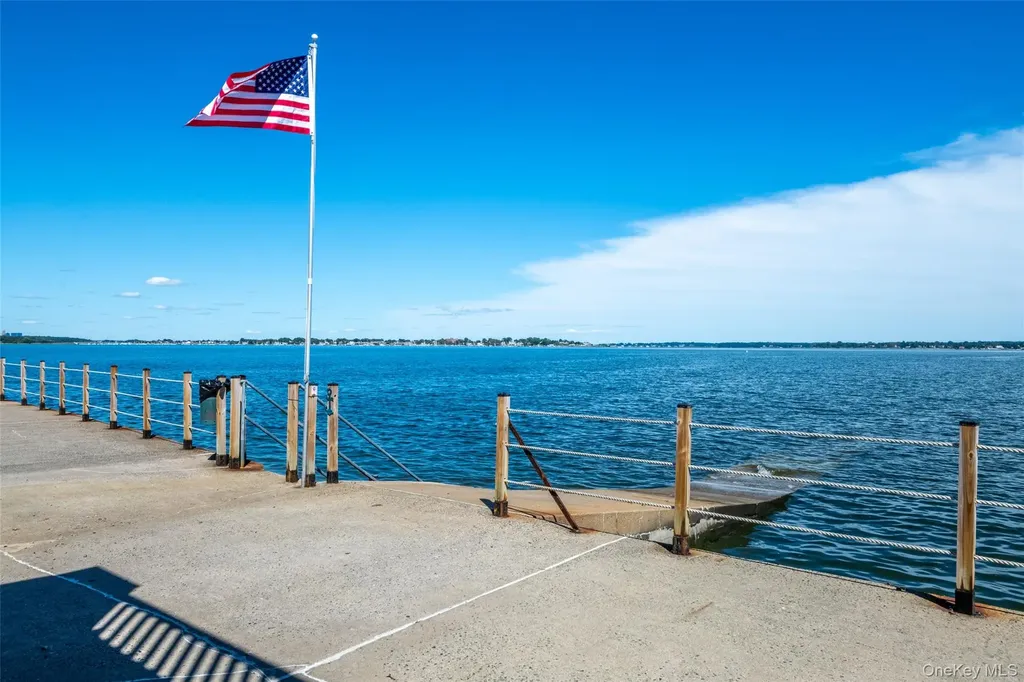 75 C Edgewater Park Edgewater Park Bronx NY 10465