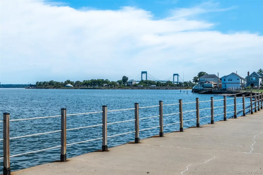 75 C Edgewater Park Edgewater Park Bronx NY 10465