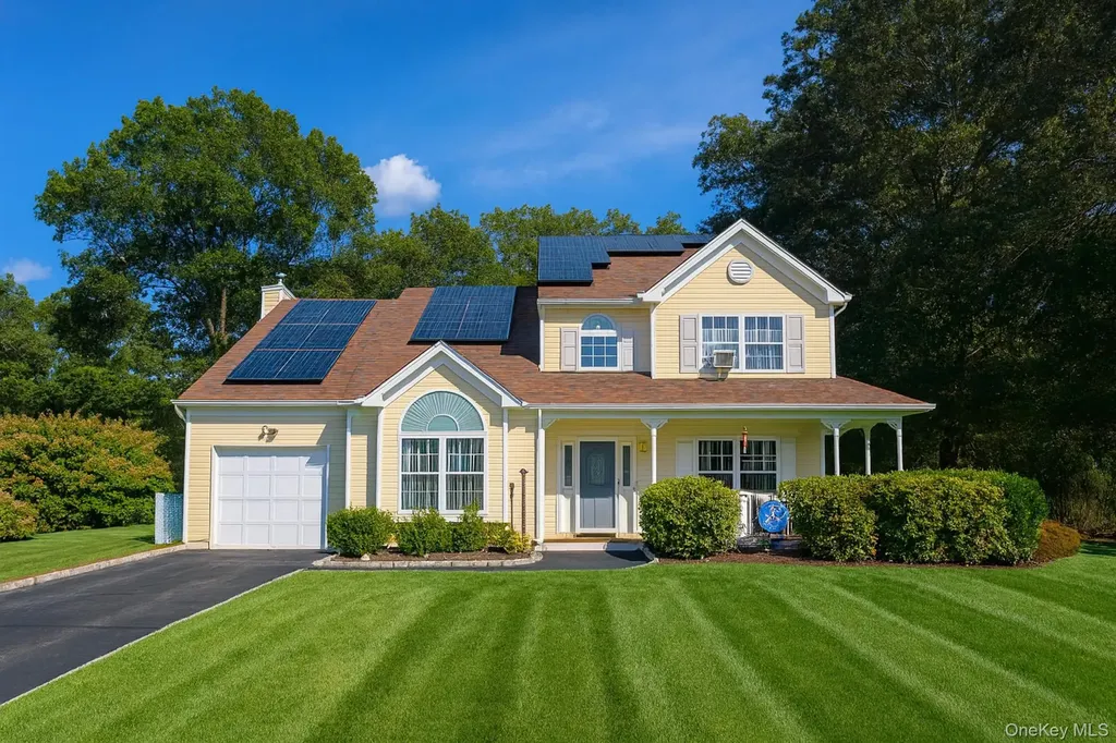 30 Howard Drive Coram NY 11727