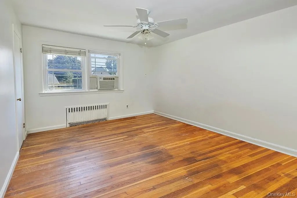 59 Bayview Place Staten Island NY 10304