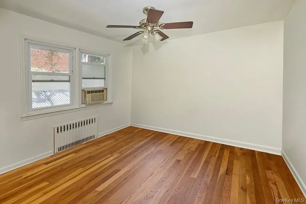 59 Bayview Place Staten Island NY 10304