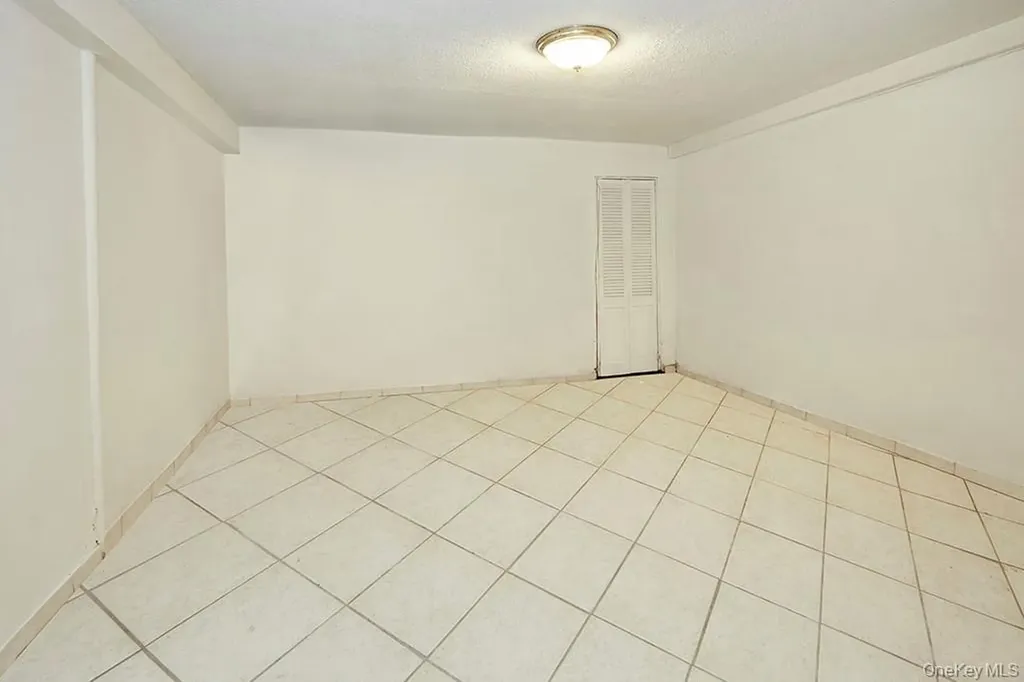 59 Bayview Place Staten Island NY 10304
