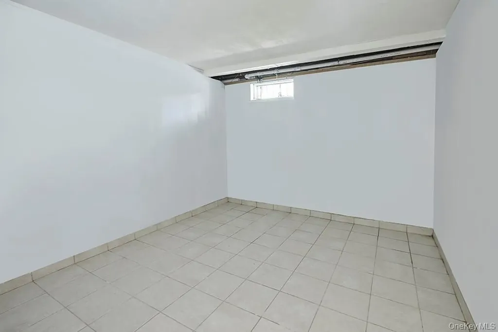 59 Bayview Place Staten Island NY 10304