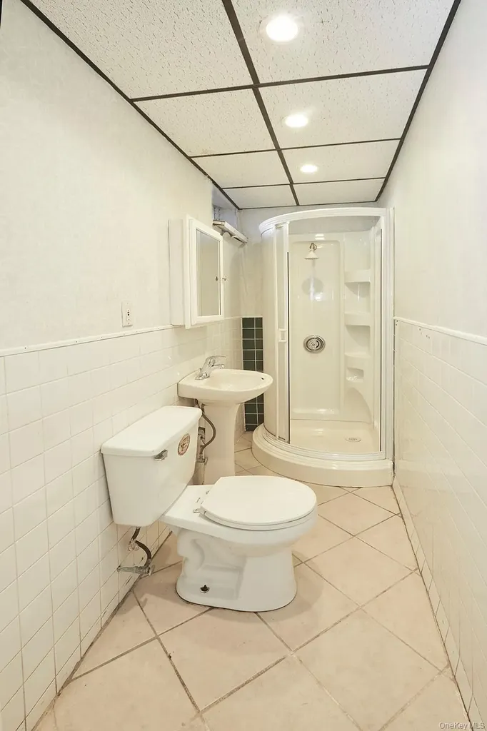59 Bayview Place Staten Island NY 10304