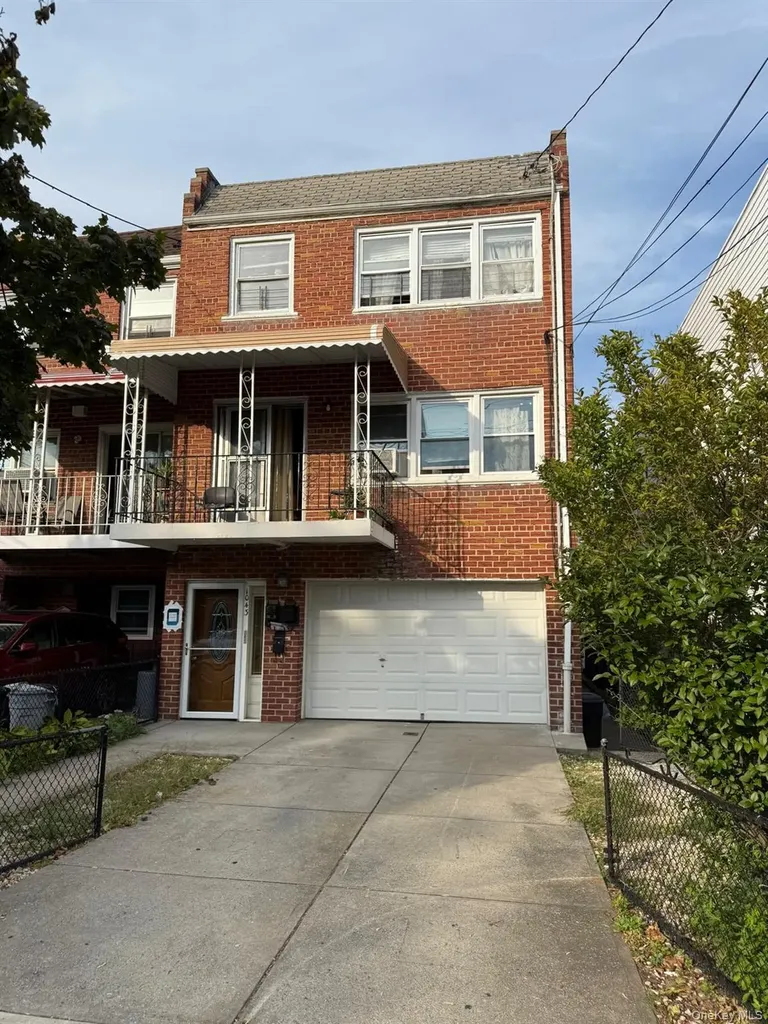 1043 E 84th Street Brooklyn NY 11236