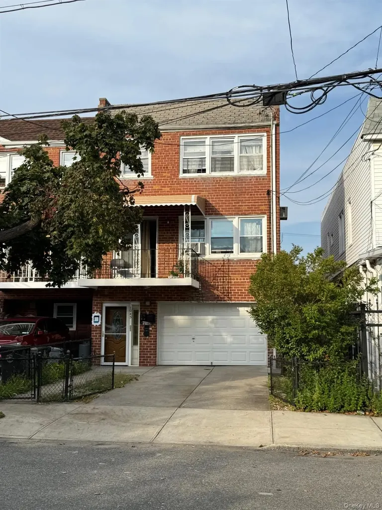 1043 E 84th Street Brooklyn NY 11236