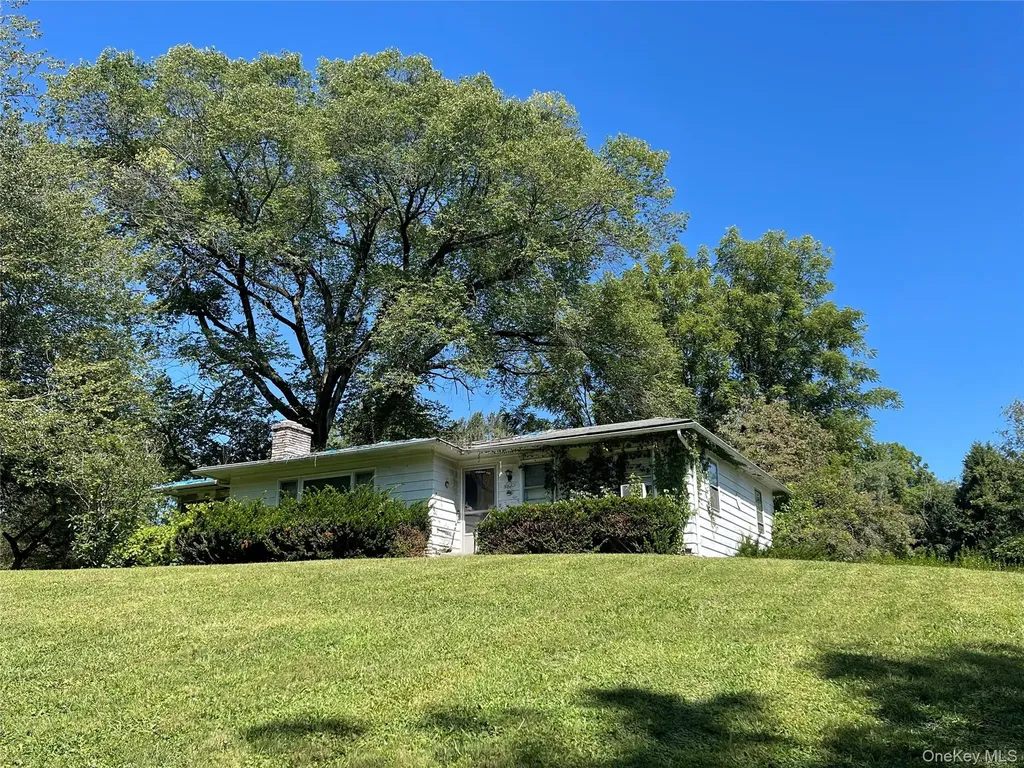 2416 State Route 300 Wallkill NY 12589