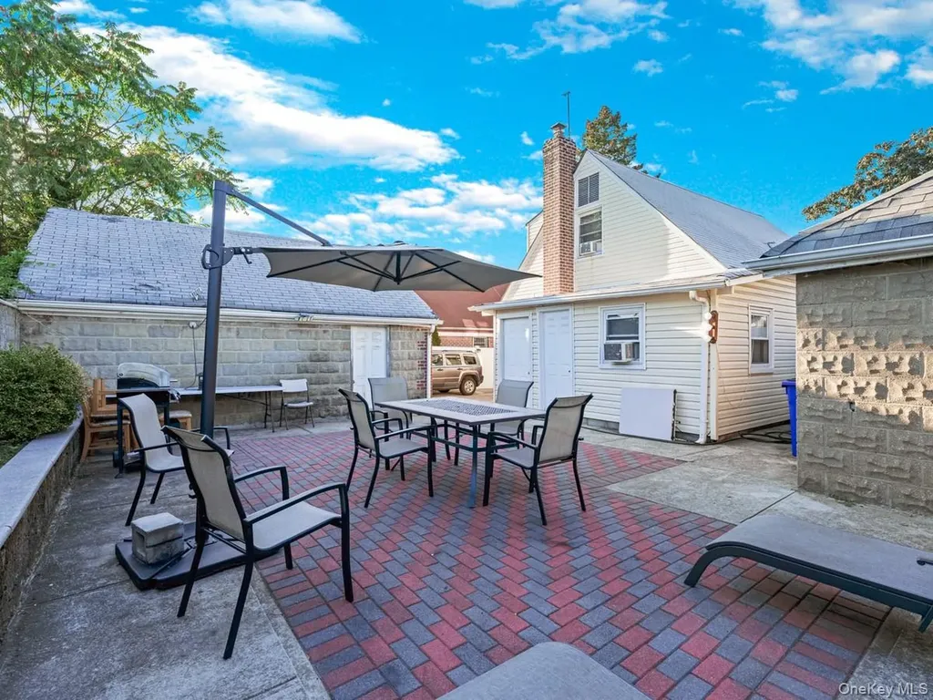 24016 128th Road Rosedale NY 11422