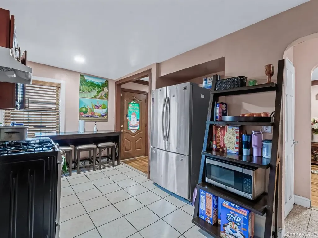 24016 128th Road Rosedale NY 11422