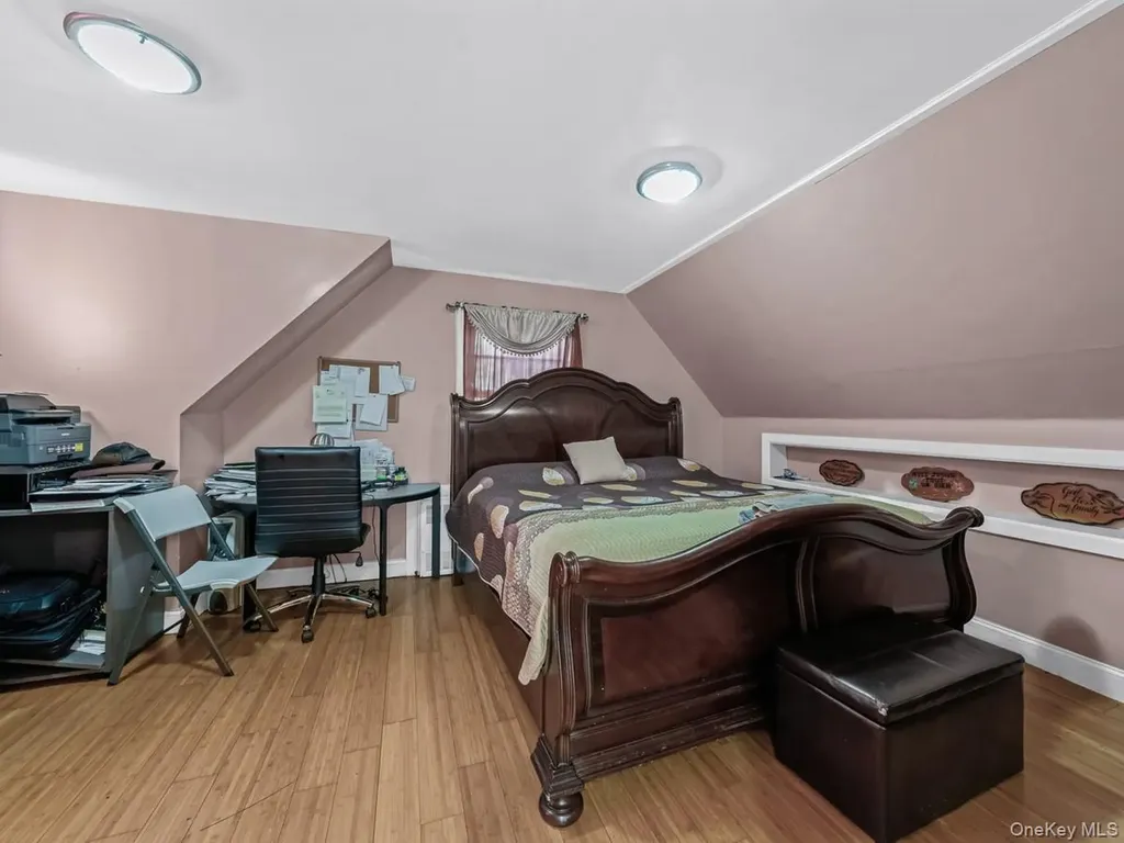 24016 128th Road Rosedale NY 11422