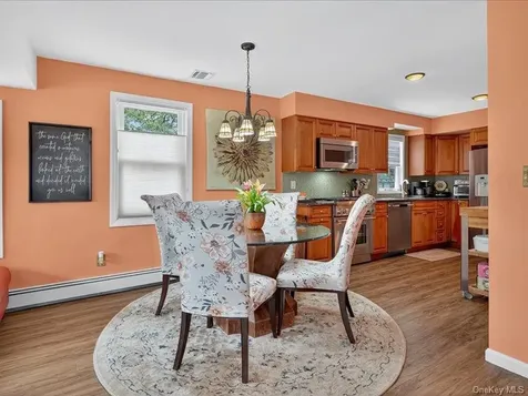 409 Bayville Avenue Bayville NY 11709