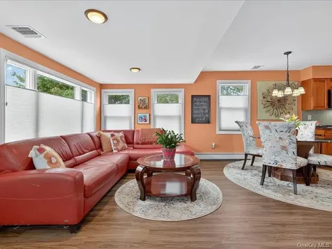 409 Bayville Avenue Bayville NY 11709