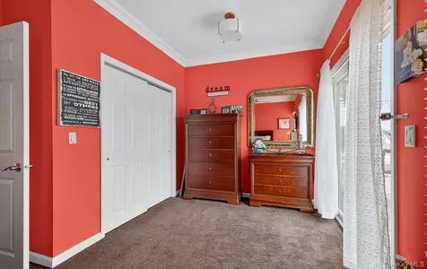 409 Bayville Avenue Bayville NY 11709