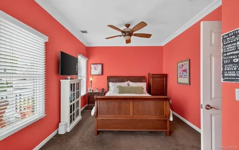 409 Bayville Avenue Bayville NY 11709