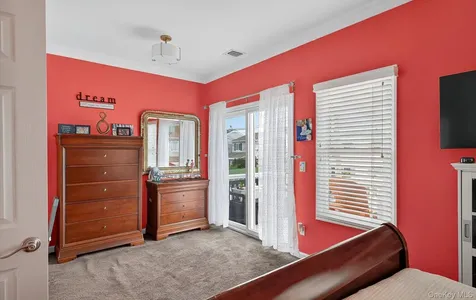 409 Bayville Avenue Bayville NY 11709