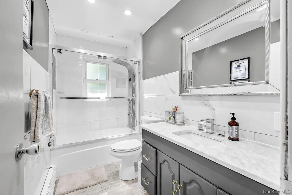 104 Broadway Malverne NY 11565