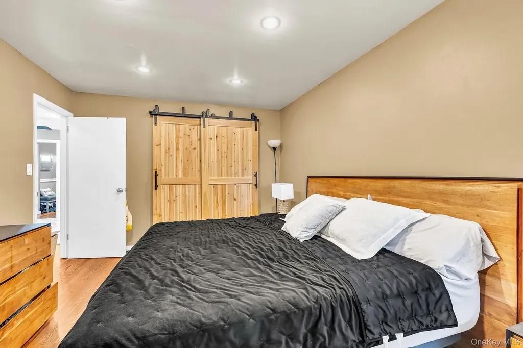 104 Broadway Malverne NY 11565