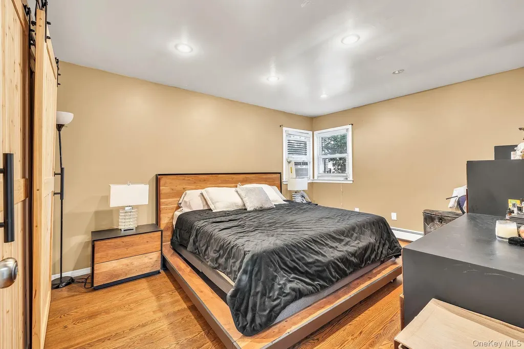 104 Broadway Malverne NY 11565
