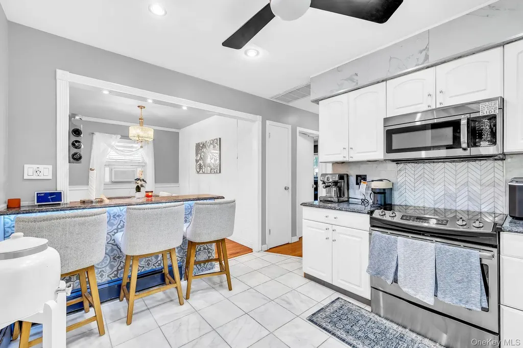 104 Broadway Malverne NY 11565