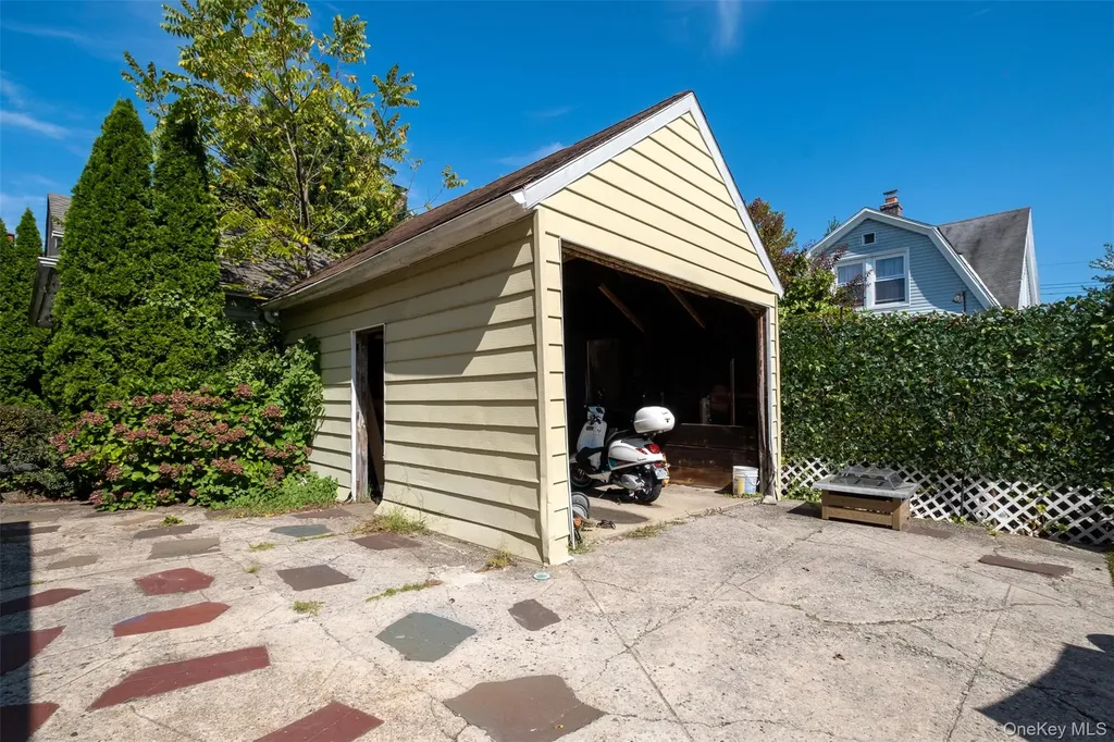 454 First Avenue Pelham NY 10803