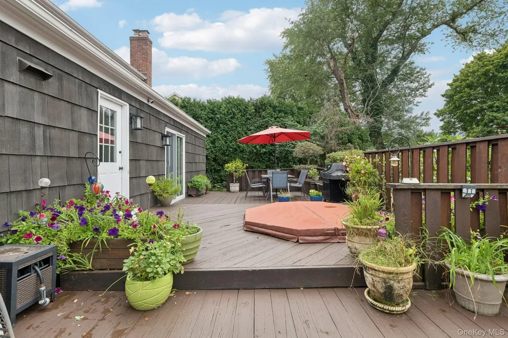 9 4th Place Syosset NY 11791